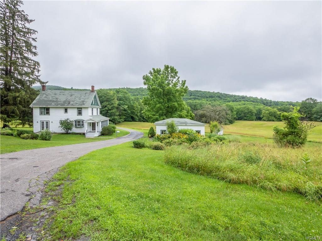 54 Davis - Photo 1