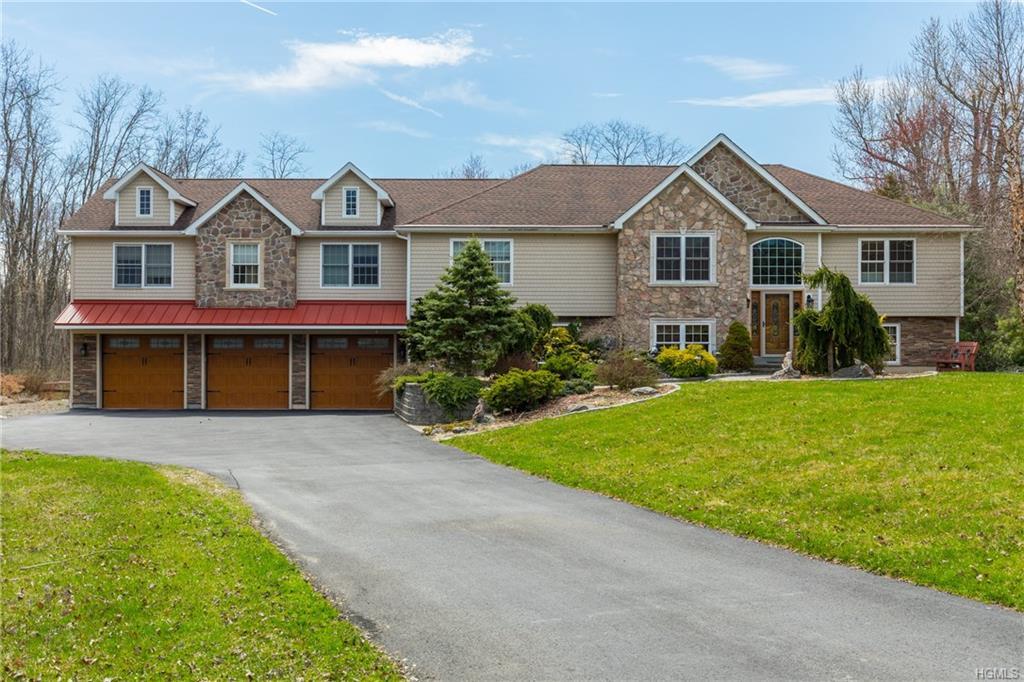 115 King Drive - Photo 1