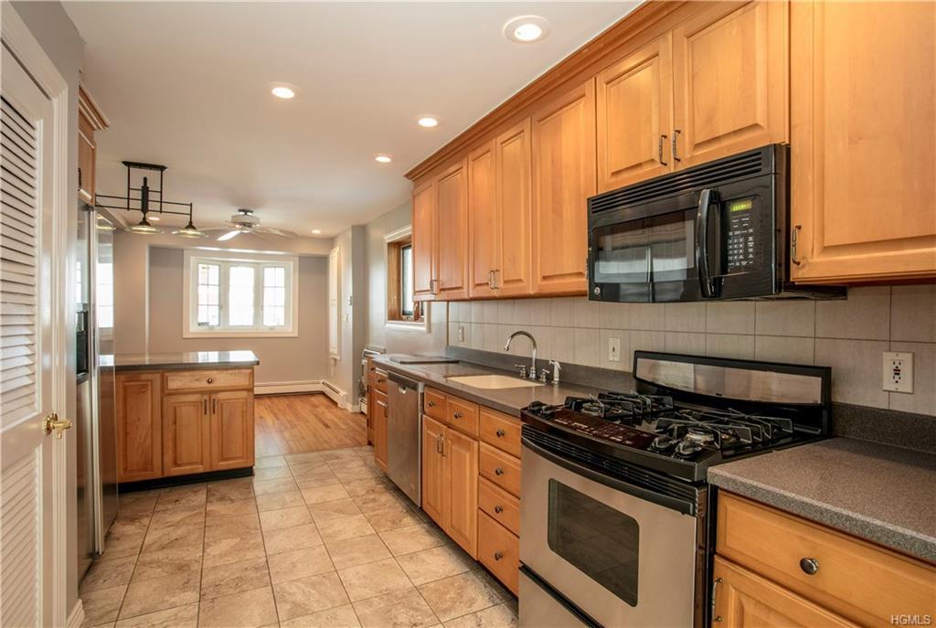 31 Webster Avenue - Photo 1