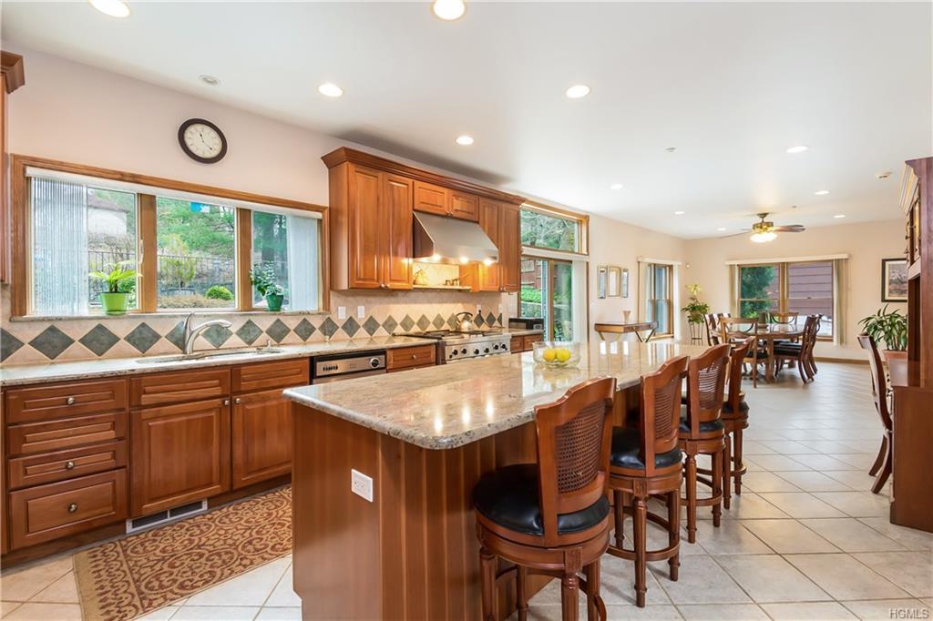75 Bradley Avenue - Photo 1