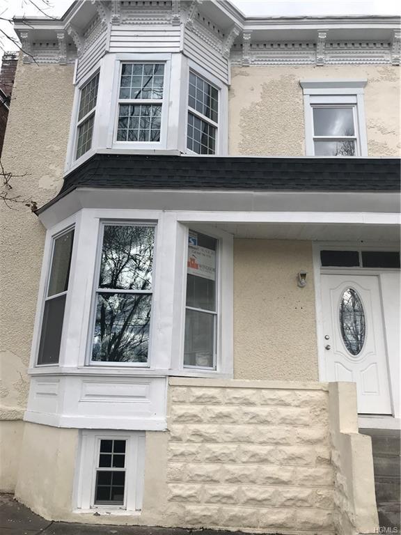 208 Renwick Street - Photo 1