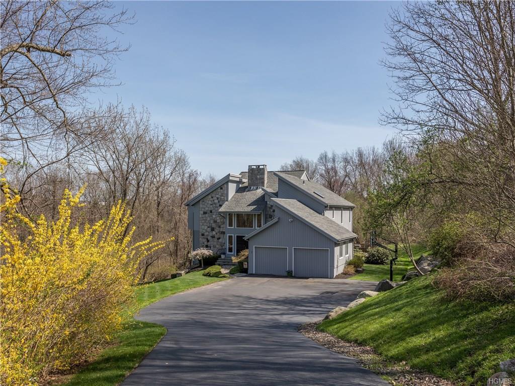 7 Wellington Court Drive - Photo 1