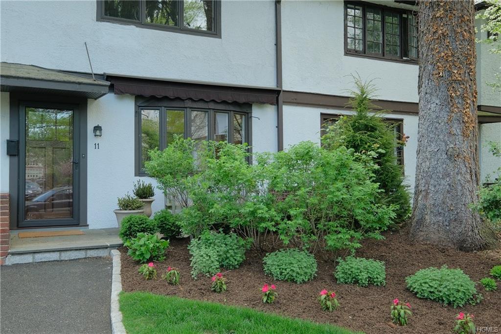 11 Bolton Gardens - Photo 1