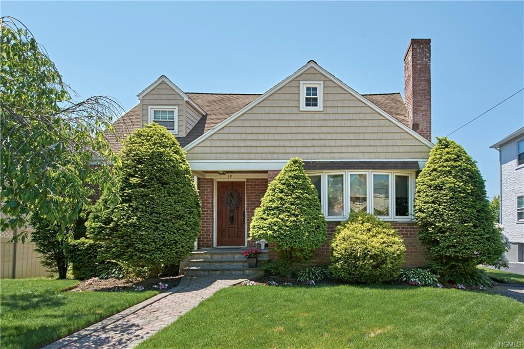 39 Elmwood Avenue - Photo 1