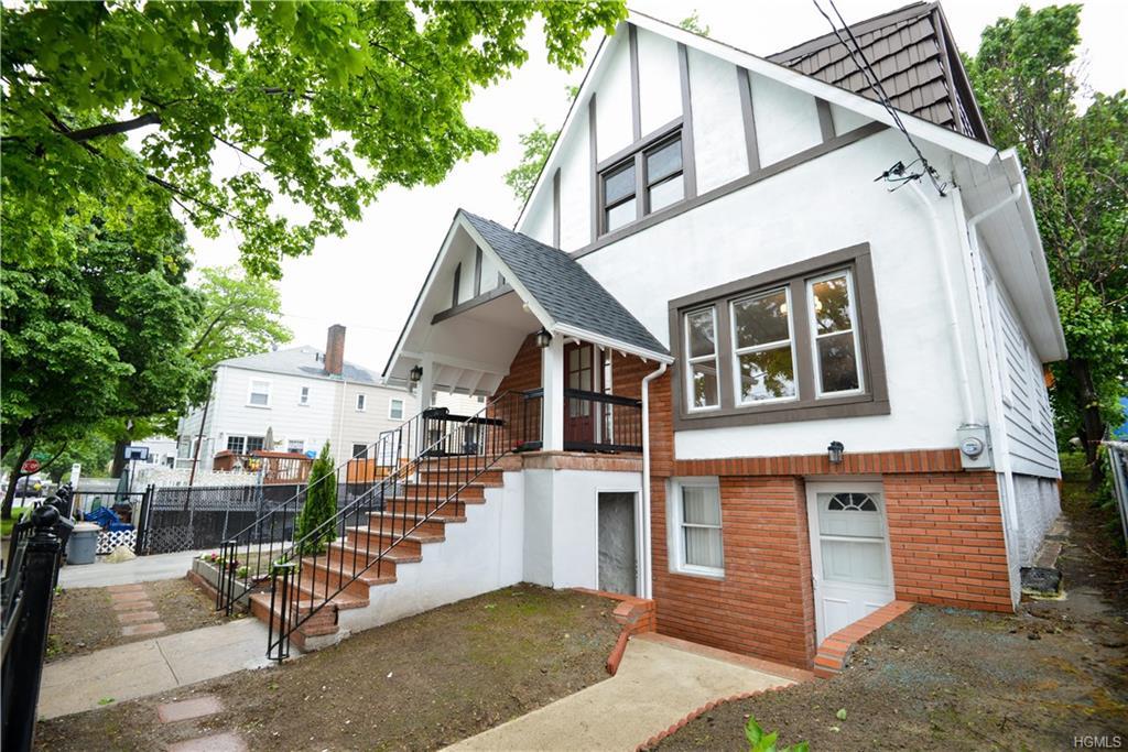 811 Hollywood Avenue - Photo 1