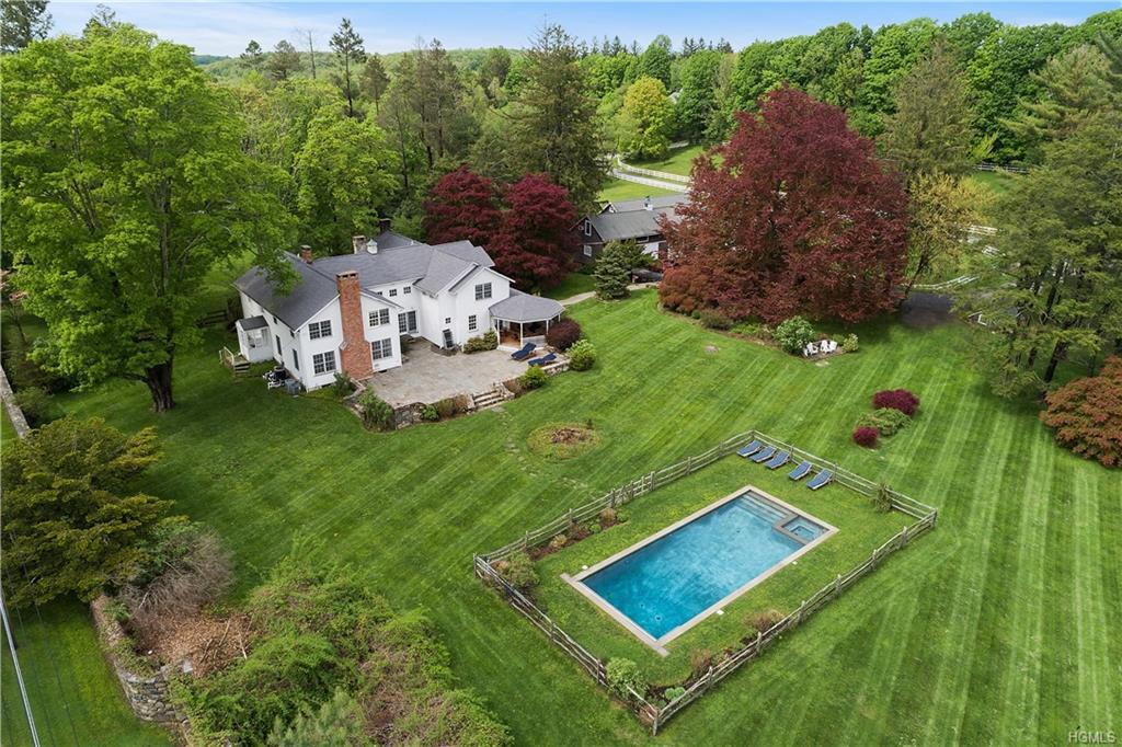 9 Great Hills Farm Road - Photo 1