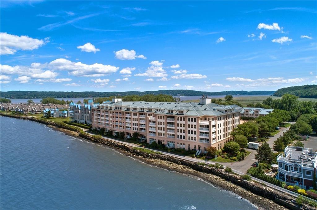 405 Harbor Cove - Photo 1