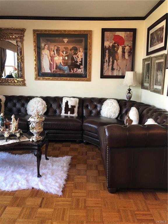 555 Kappock Street - Photo 1
