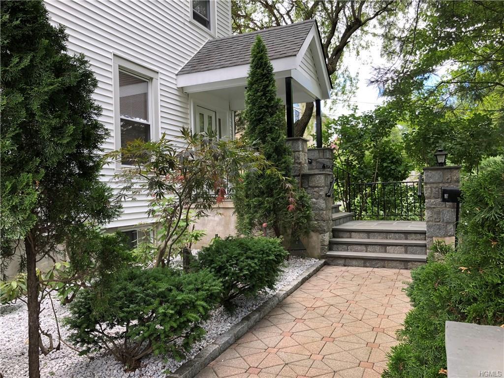 16 Grand Boulevard - Photo 1