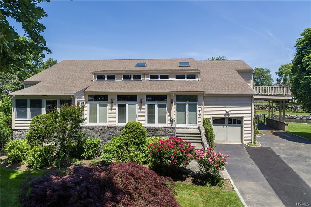 11 Philips Lane - Photo 1