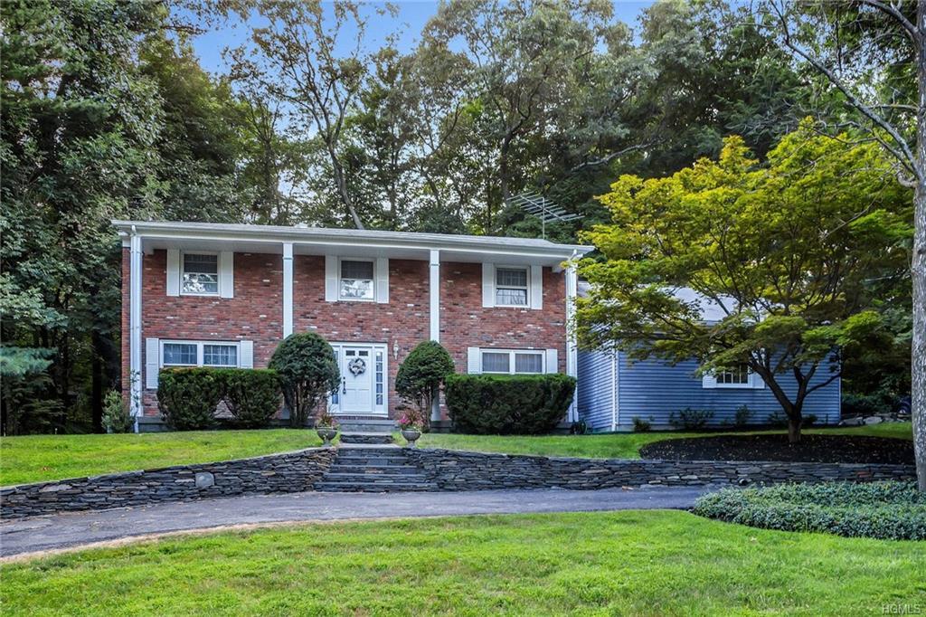 21 Brentwood Drive - Photo 1