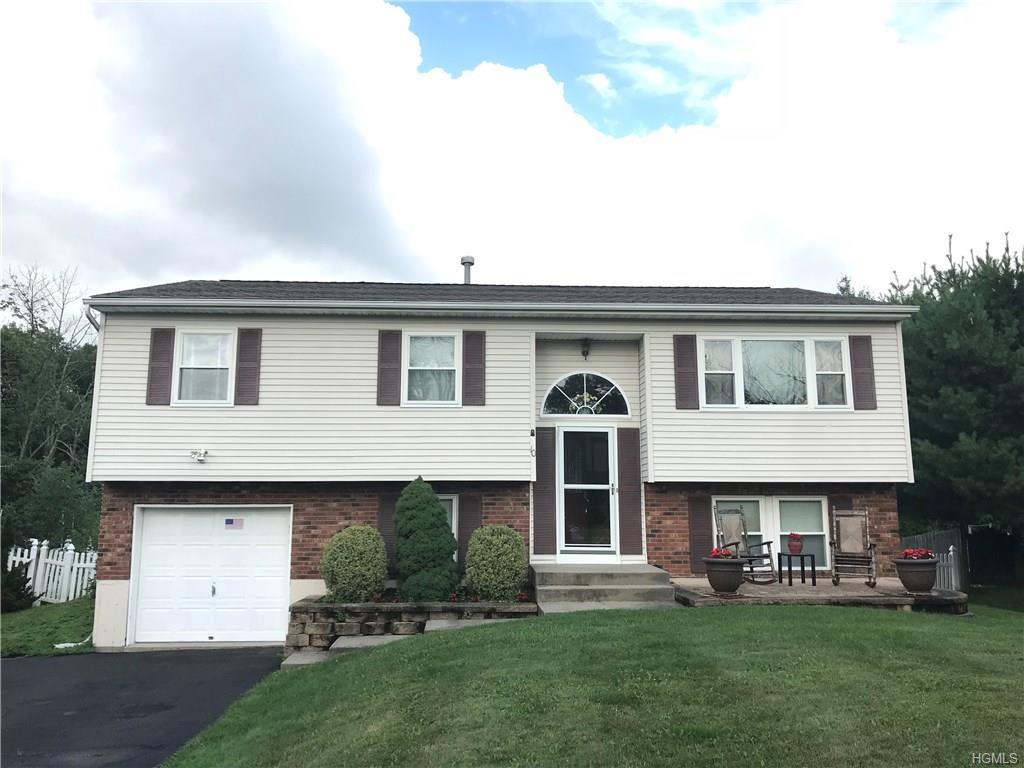 10 Columbia Circle - Photo 1