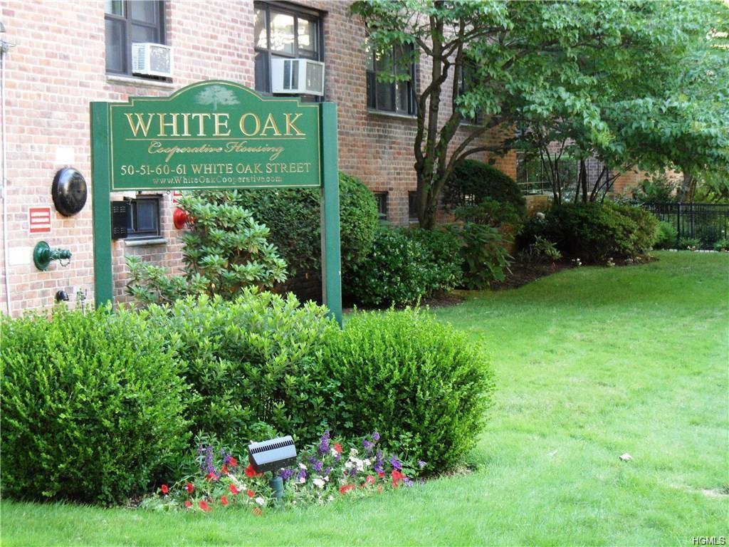 61 White Oak Street - Photo 1