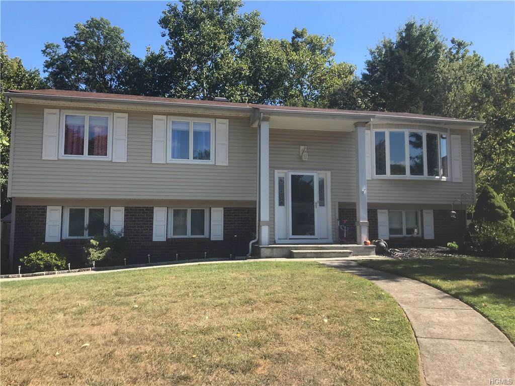 28 Surrey Court - Photo 1