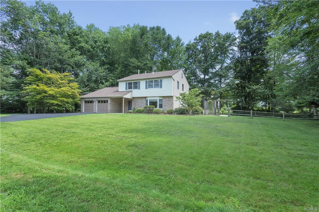 135 Park Avenue - Photo 1