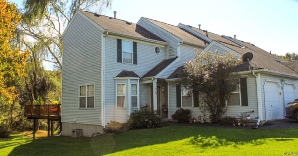 40 Helene Circle - Photo 1