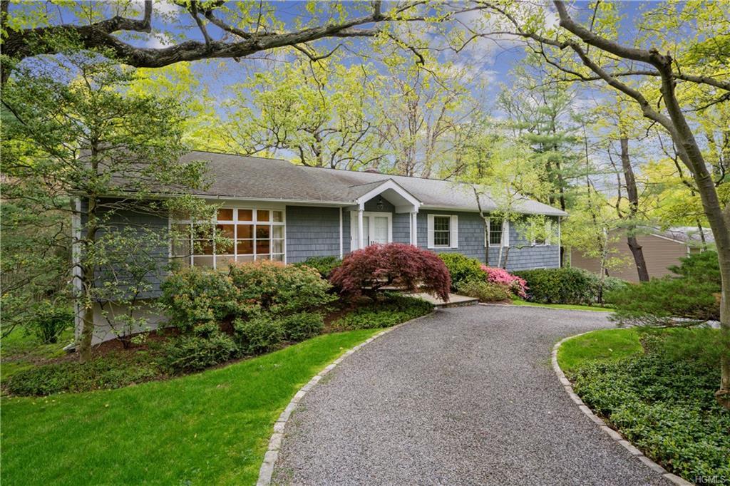 22 Salem Drive - Photo 1
