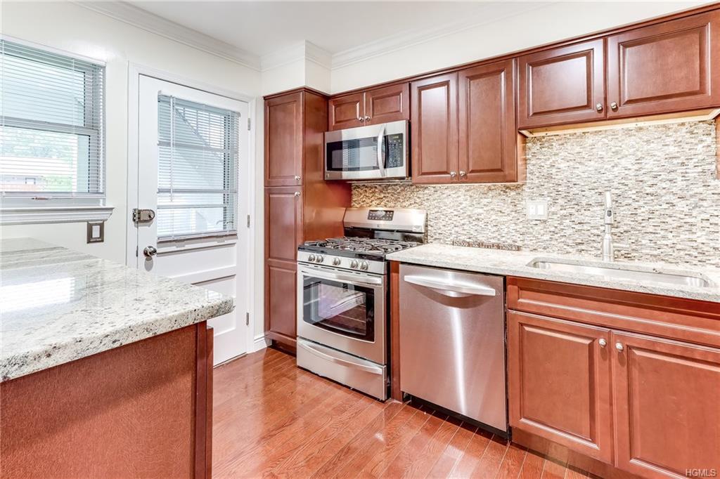 112 Bon Aire Circle - Photo 1