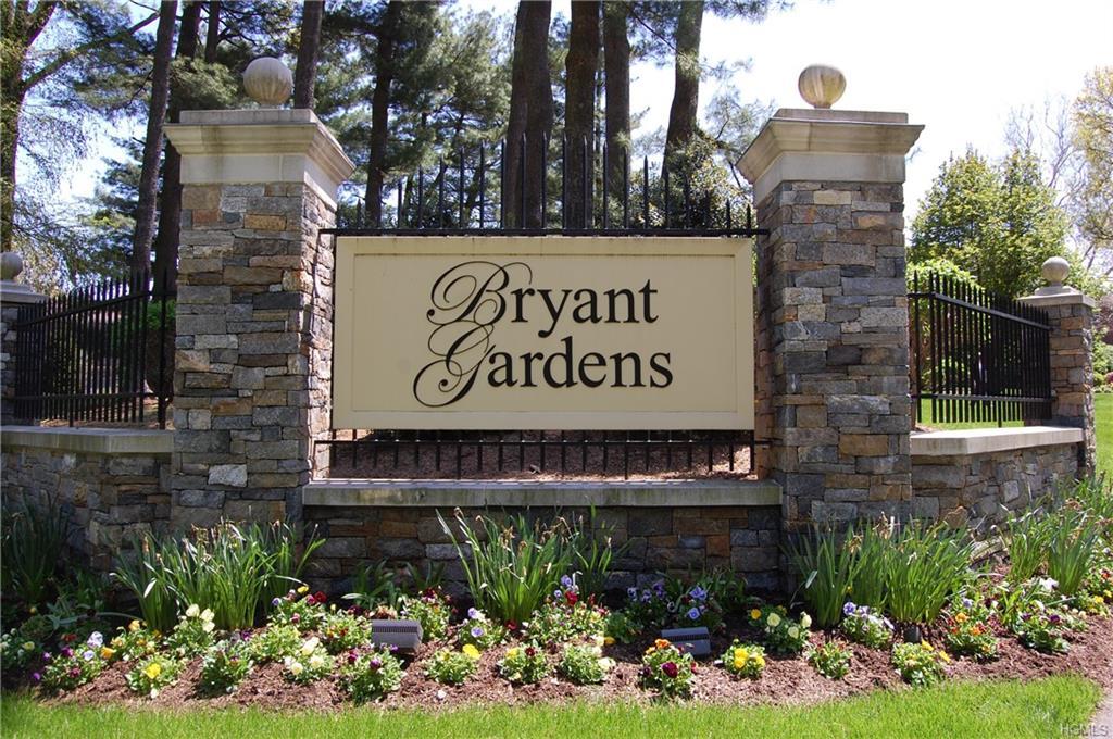 2 Bryant Crescent - Photo 1