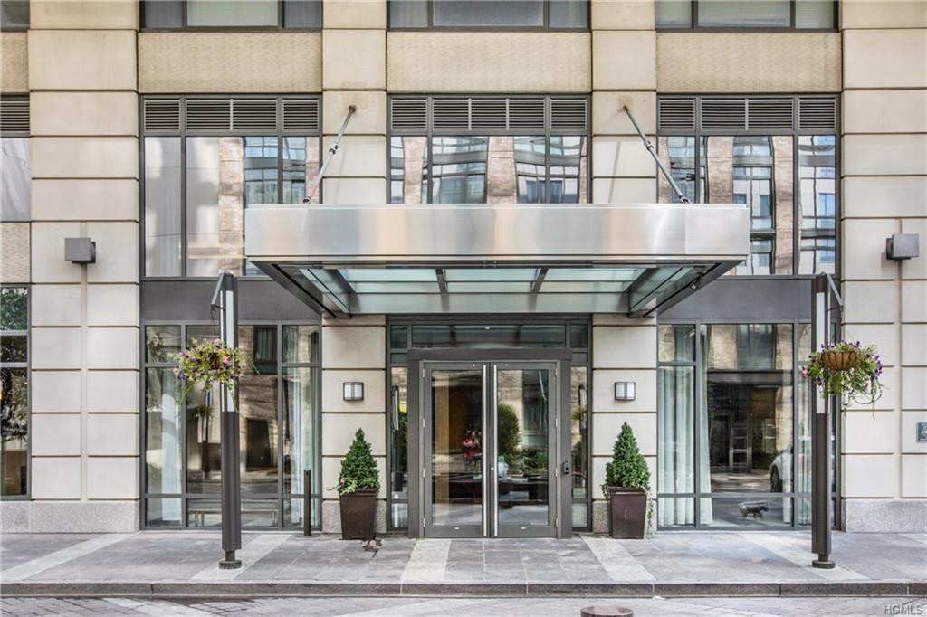 10 City Place - Photo 1