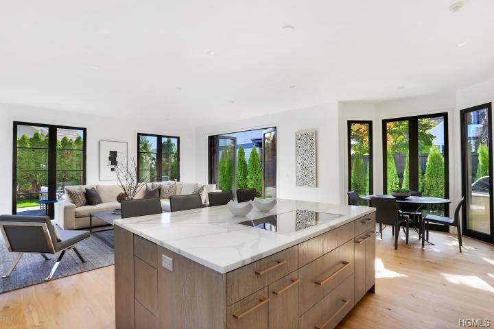 141 Milbank Avenue - Photo 1