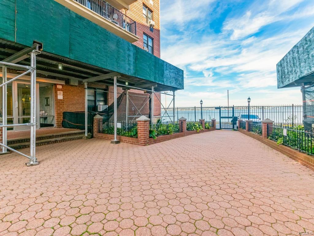 1130 Stadium Avenue - Photo 1