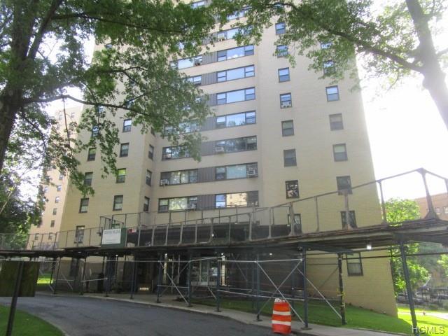 7 Fordham Hill Oval - Photo 1