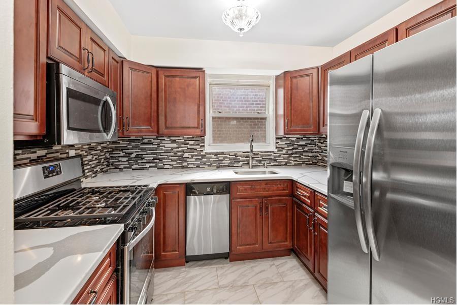186 Brinsmade Avenue - Photo 1