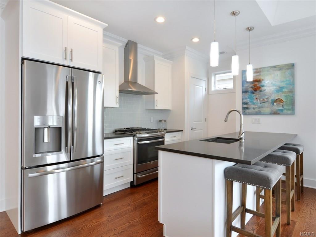 32 Island Point - Photo 1