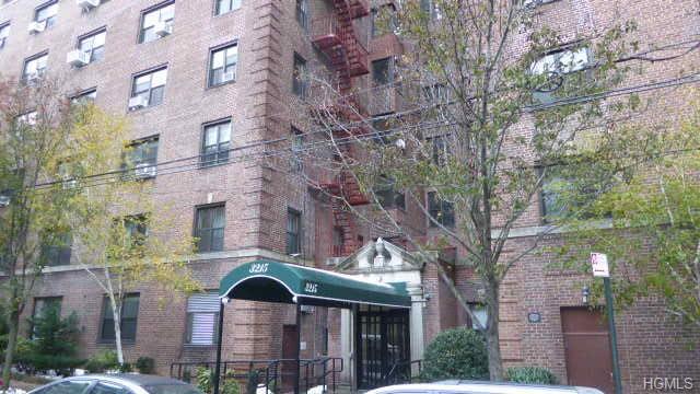 3215 Netherland Avenue - Photo 1