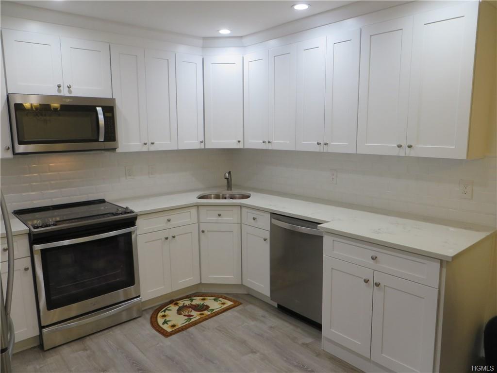 808 Old Country Road - Photo 1