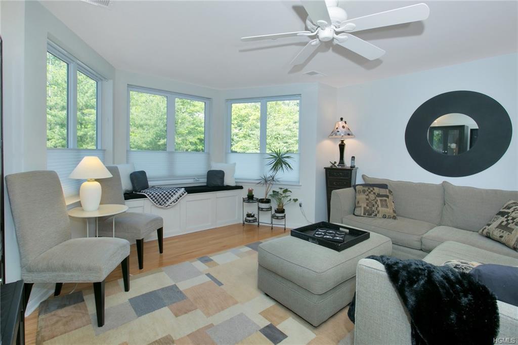 1112 Round Pointe Drive - Photo 1