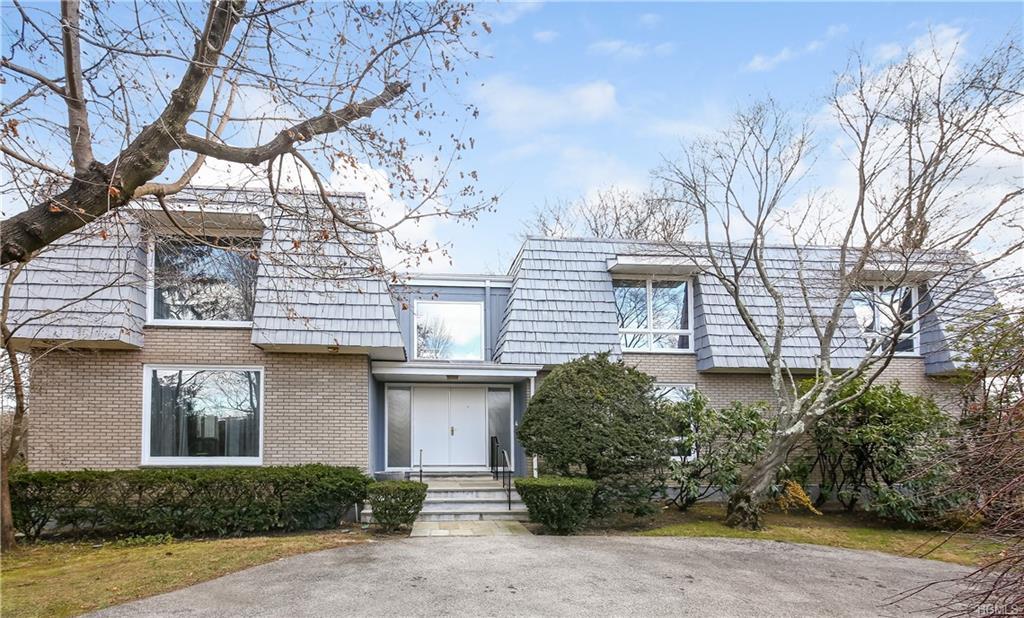 621 West Street - Photo 1