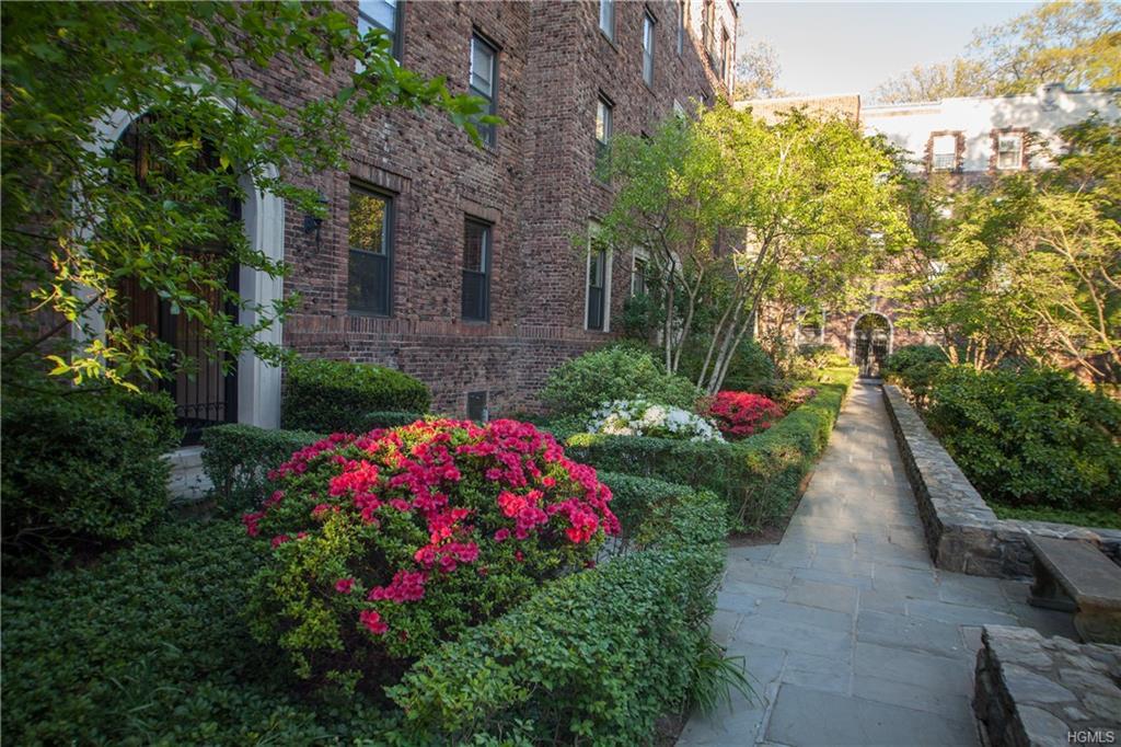64 Sagamore - Photo 1