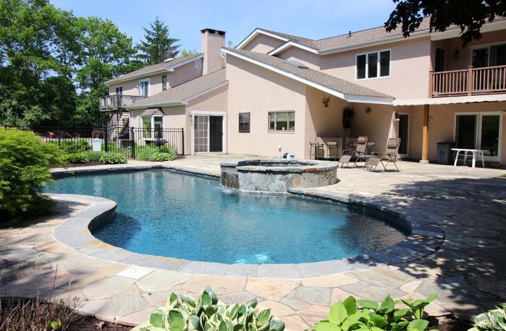 613 Horsepound Road - Photo 1