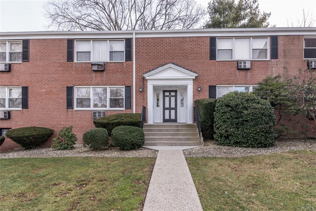 6 Oxford Court - Photo 1