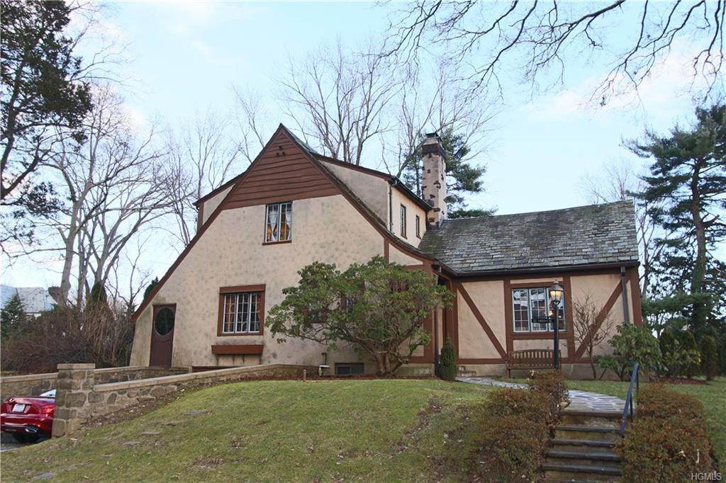 521 Oakhurst Road - Photo 1