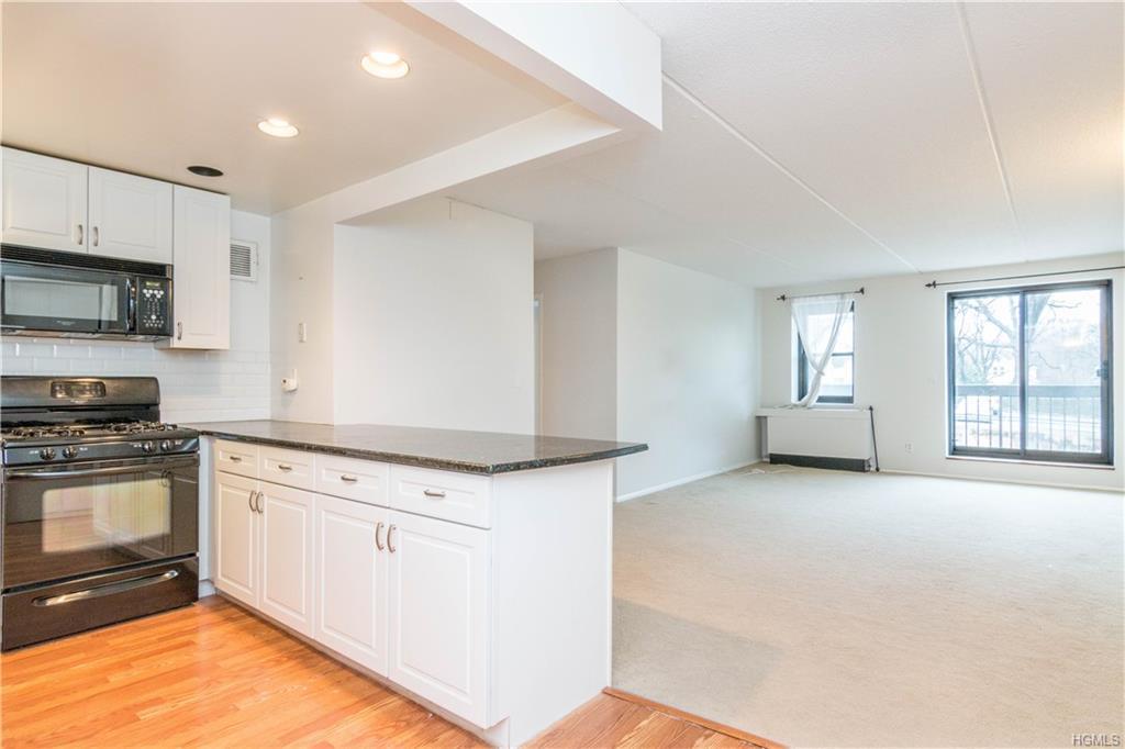 1376 Midland Avenue - Photo 1