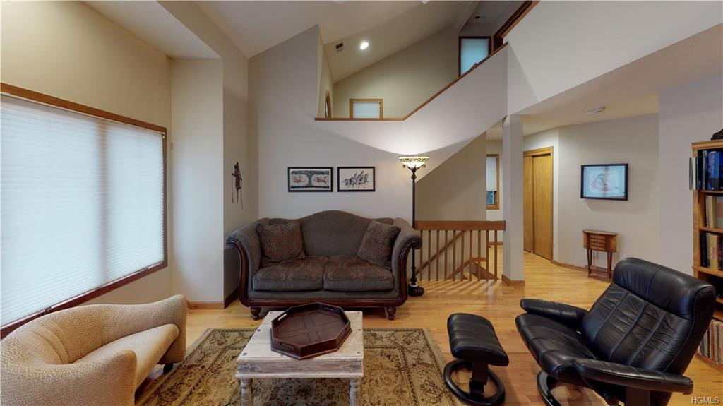 7 Village Gate Way - Photo 1