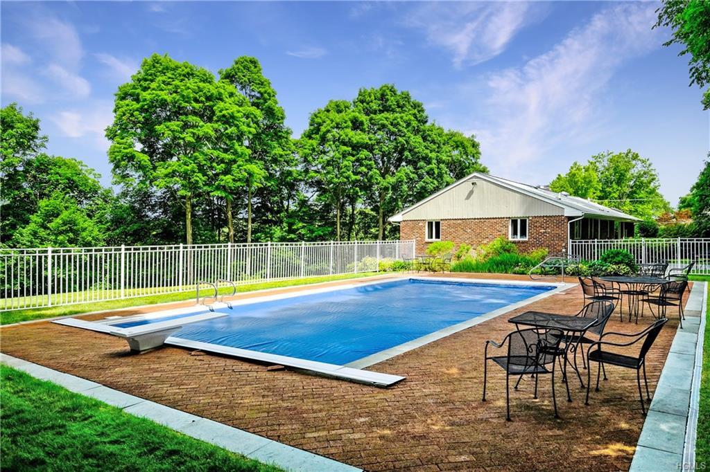 105 Loder Road - Photo 1