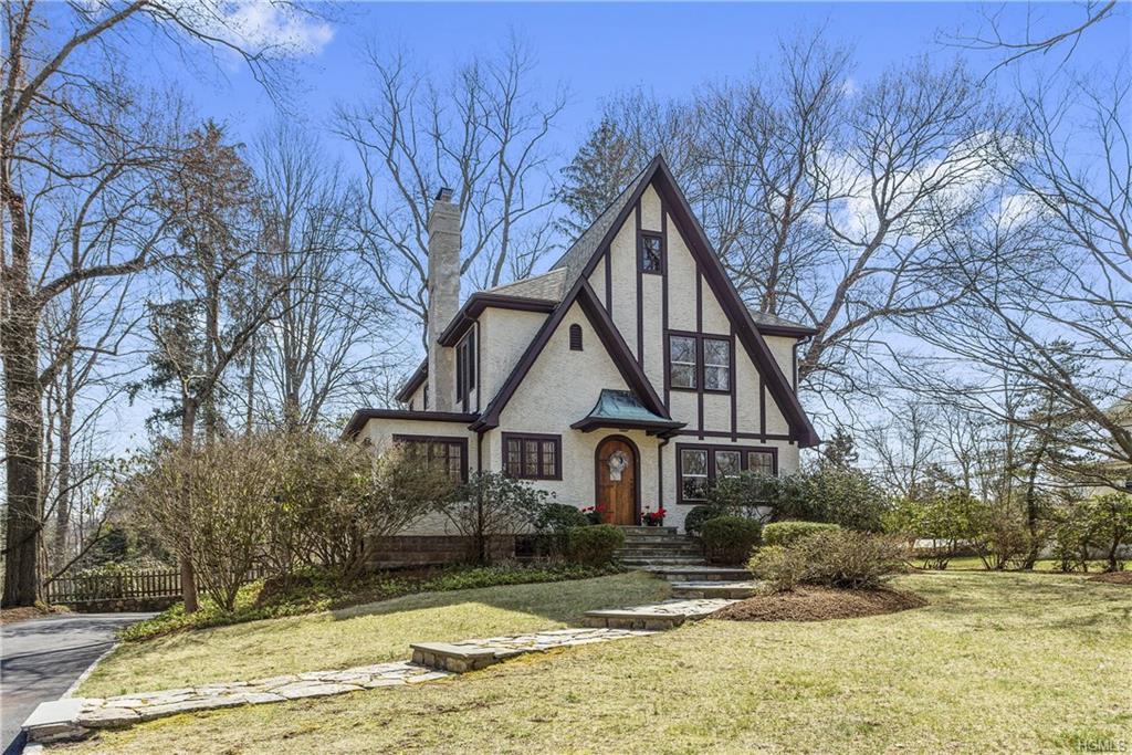 6 Brevoort Road - Photo 1