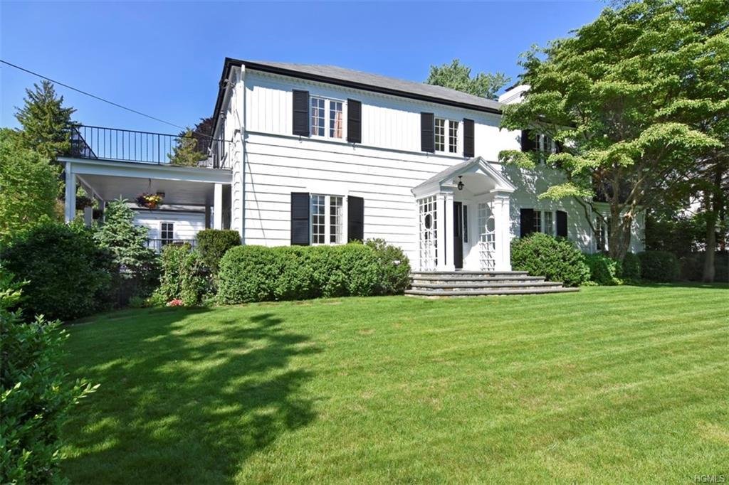27 Locust Lane - Photo 1