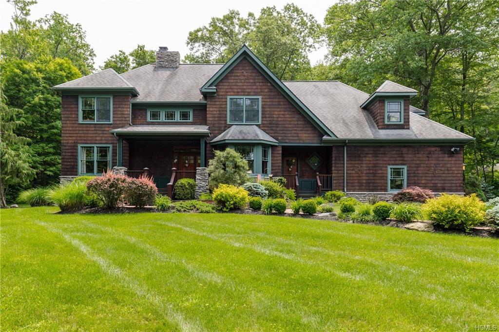 32 Carol Lane - Photo 1
