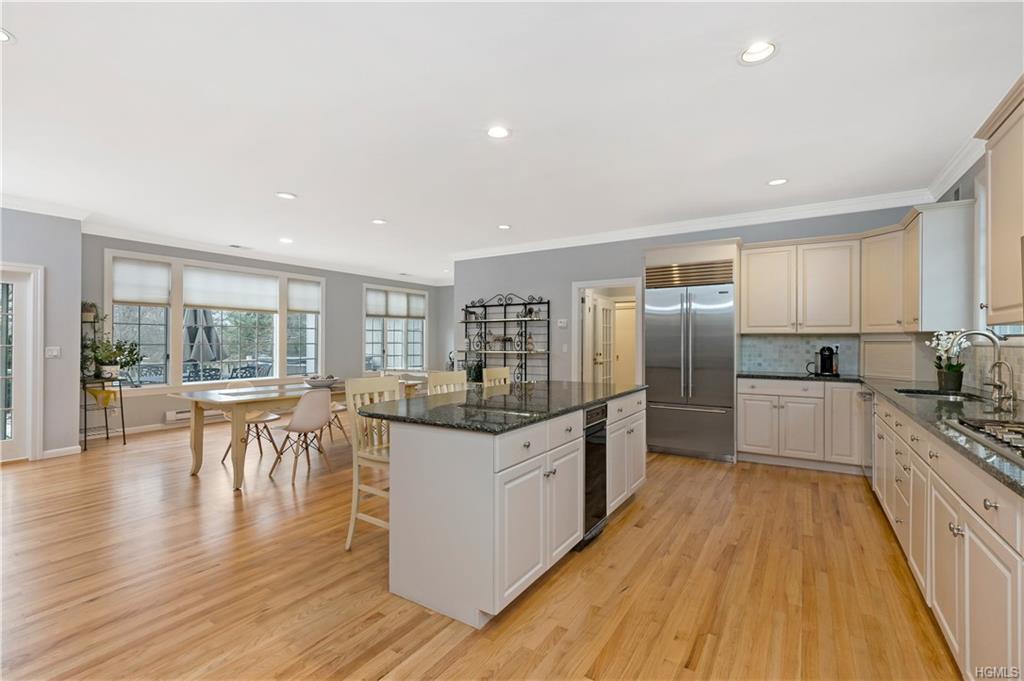 2 Sundale Place - Photo 1