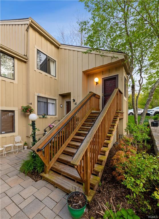 213 Lakeside Drive - Photo 1