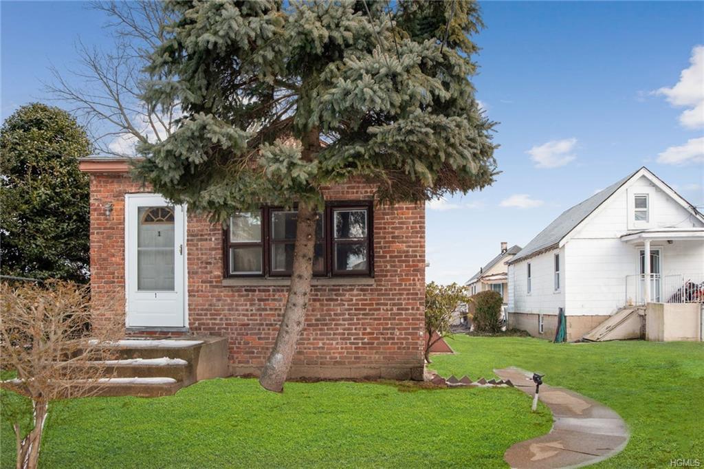 574 Minnieford Avenue - Photo 1