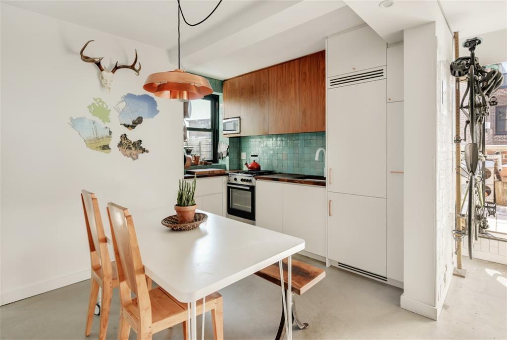 185 Clinton Avenue - Photo 1