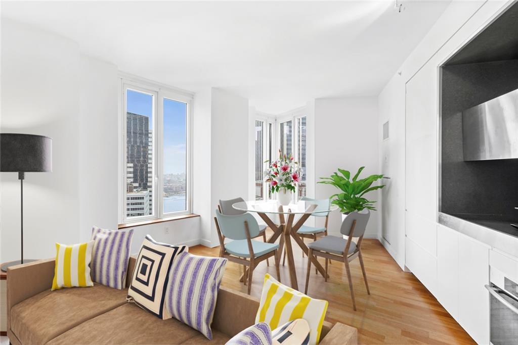 15 William Street - Photo 1