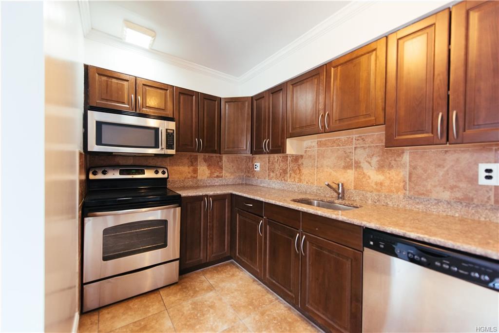 152 Tier Street - Photo 1