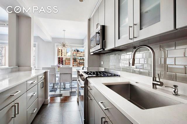 11 5th Avenue - Photo 1